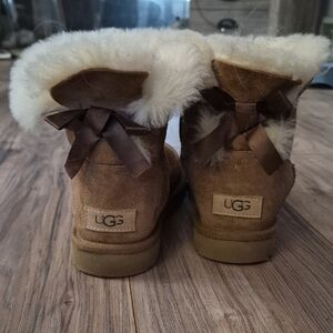 UGG Chestnut Suede Shearling Bow Back Short Boots